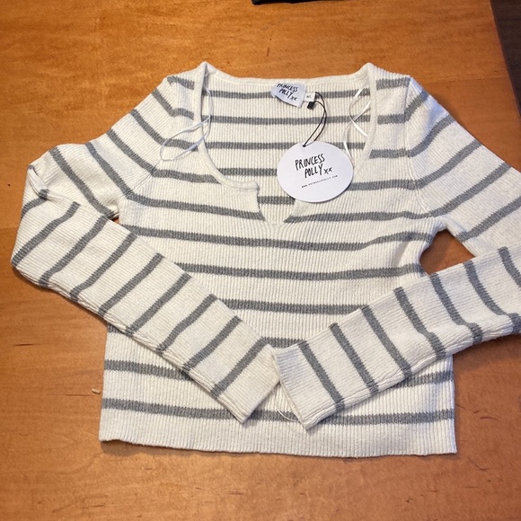 Princess Polly striped cropped sweater M/L NWT’s. - Picture 4 of 9